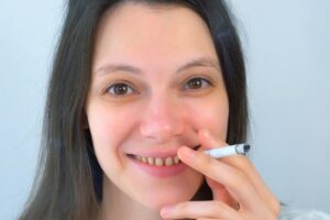 yellow teeth from smoking
